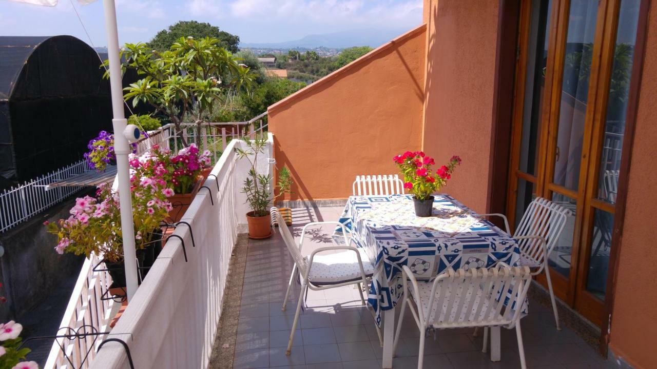 Casa Del Sole Con Vista Sull'Etna A 200 Mt Dal Mare Villa Acireale Exterior photo